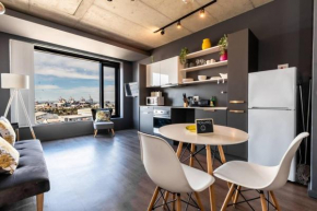 Wex836 - 8th Floor Studio with Parking, Pool & Gym